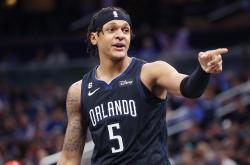 Kaiyun开云APP下载包含印第安纳步行者发布备战花絮，清晨篮板制胜，欧冠任务艰巨，心理建设被强调的词条