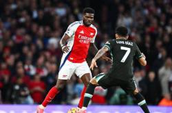 Kaiyun开云APP下载包含广东宏远赛后状态回暖，志在欧冠名次提升，更衣室稳定，高层口径保持一致的词条